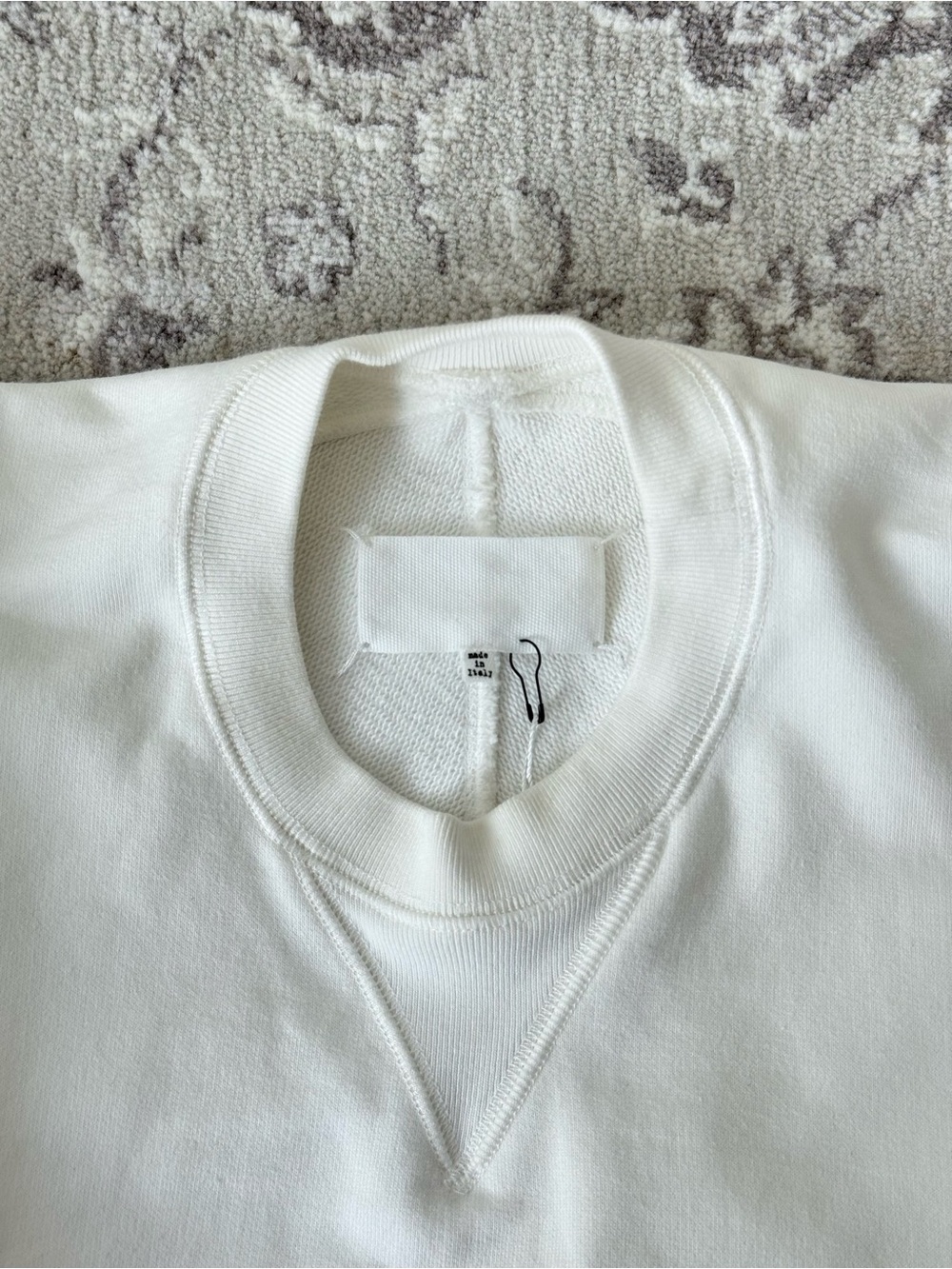 Maison Margiela Women’s Runway Collection Oversized White Curved Seam Sweatshirt - Picture 5 of 13